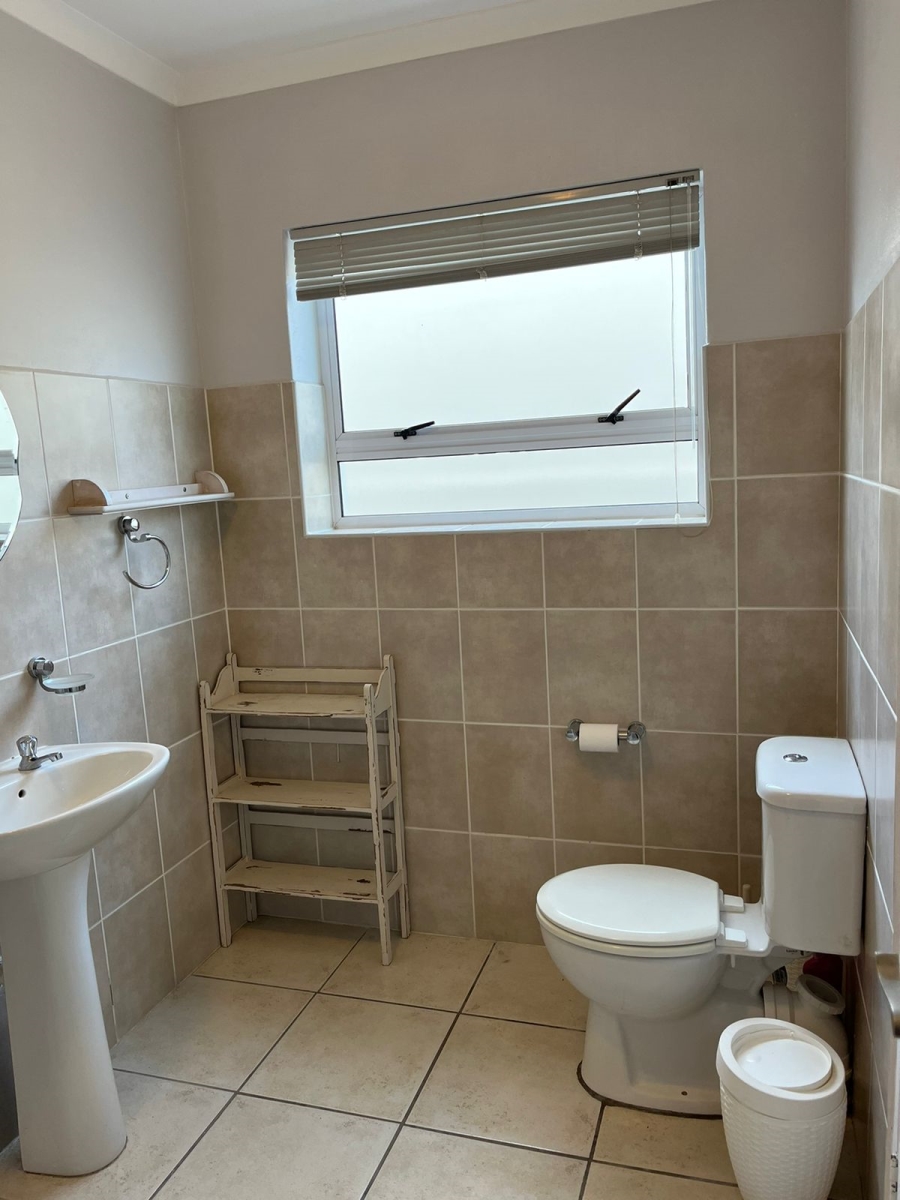 To Let 1 Bedroom Property for Rent in Fernwood Western Cape